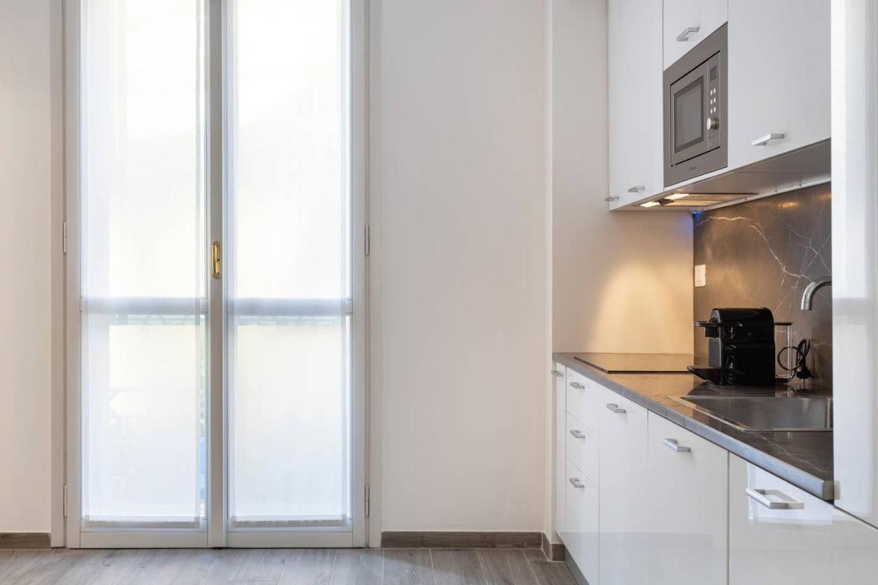 Appartement Modern And New Flat In Duomo Area à Milan Extérieur photo